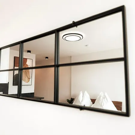 Sonnenseite Mit Balkon In *