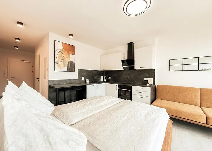 Sonnenseite Mit Balkon In Apartment Graz