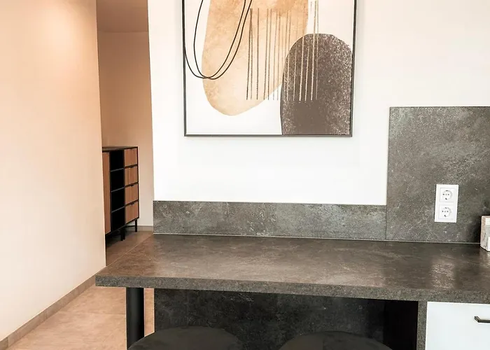 Sonnenseite Mit Balkon In Appartamento Graz